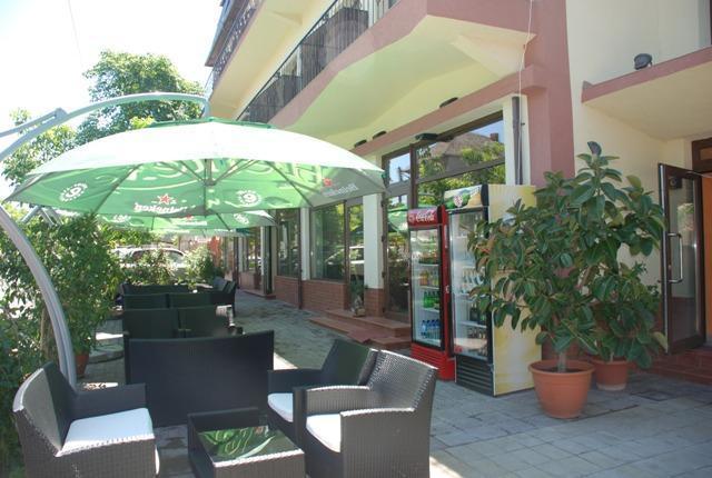 Hotel Coliseum Calafat Exteriör bild