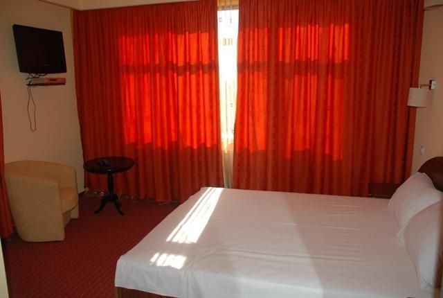 Hotel Coliseum Calafat Rum bild